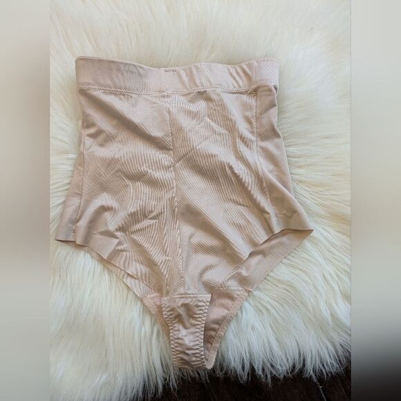 Spanx Suit Your Fancy High Waisted Thong Beige Nude S Small - Picture 6 of 6